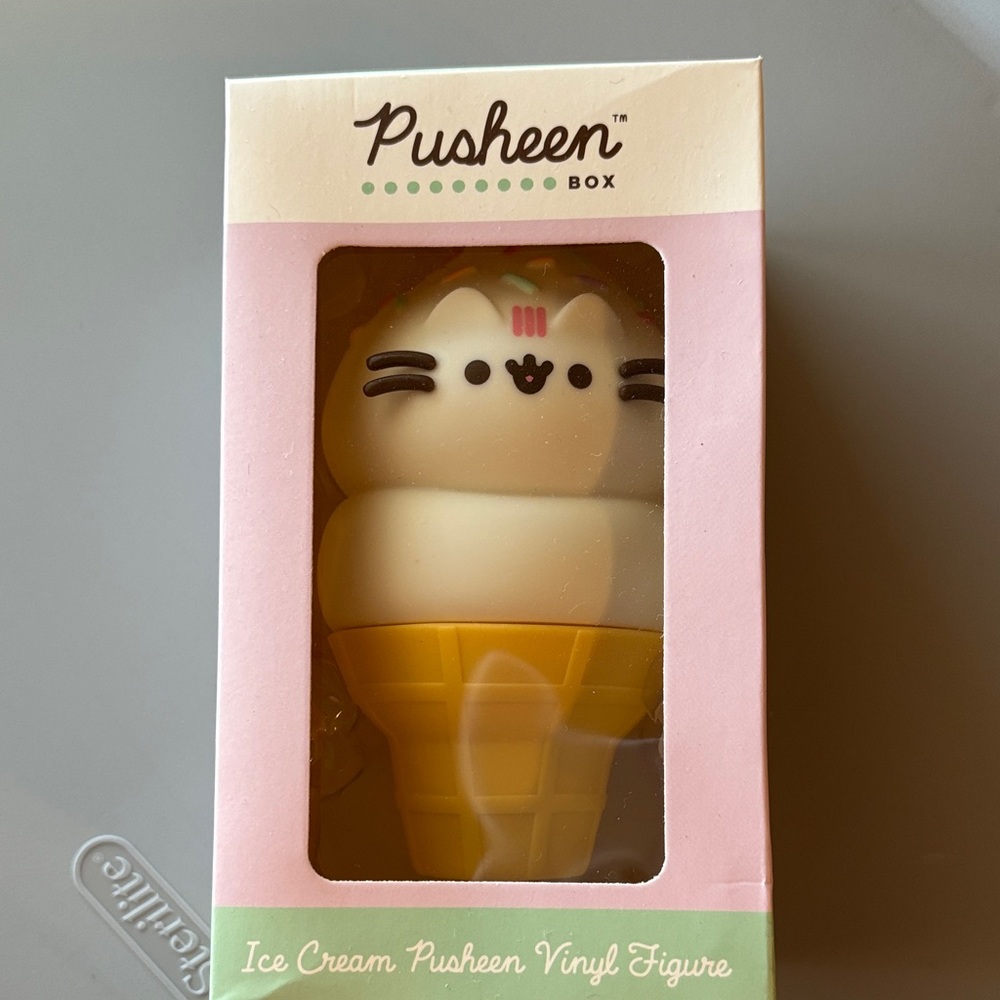 Pusheen Vinyl I’ve Cream figure
